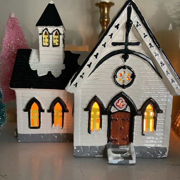 Department 56 Holiday Vintage Dept 56 Ceramic Light Up Church